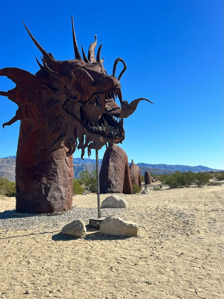 A giant metal sea dragon in Anza-Borrego Desert State Park